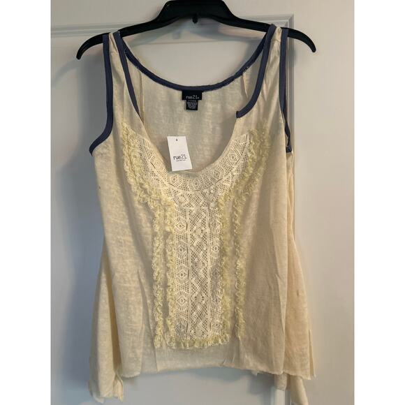 NWT Rue 21 Cream Color Tank Top Navy Trim Lightweight Soft Flowy Size Medium - Picture 1 of 4